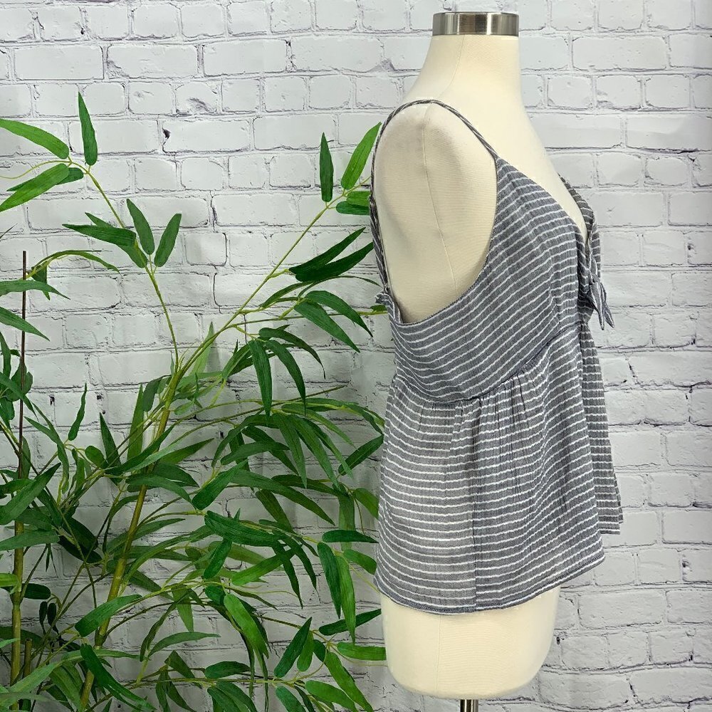 🎉Shimera Gray w/ White Stripe Camisole w/ Tie - Picture 2 of 7